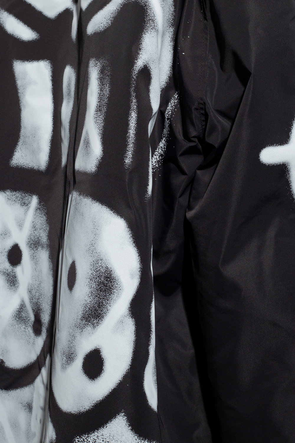 ジャケット GIVENCHY Women Jackets BW00N06Z0R 004 BLACK WHITE SchaferandweinerShops Canada - Givenchy Fall 2022 Collection